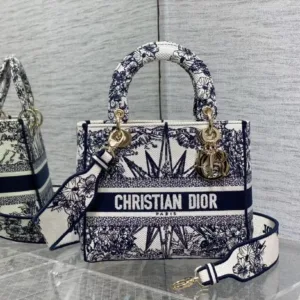 Dior bag design 16