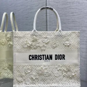 Dior bag design 38