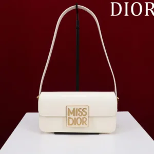 Dior bag design 182