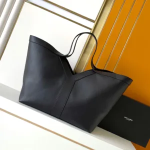 Yves Saint Laurent bag design 44
