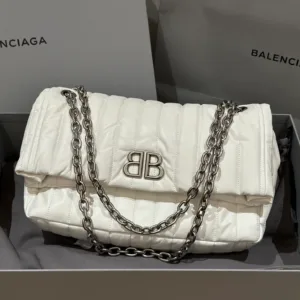Balenciaga bag design 21