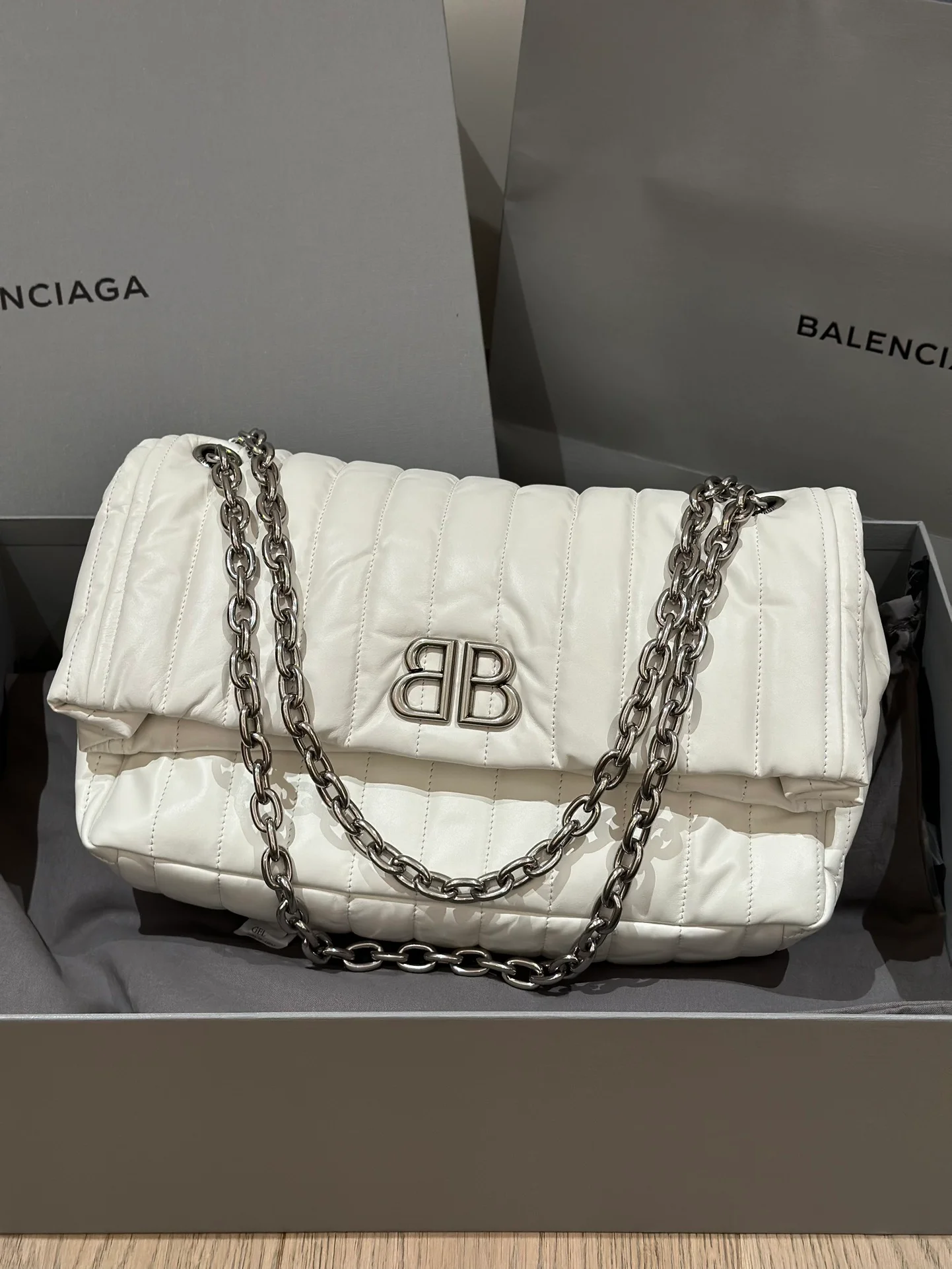 Balenciaga bag design 41