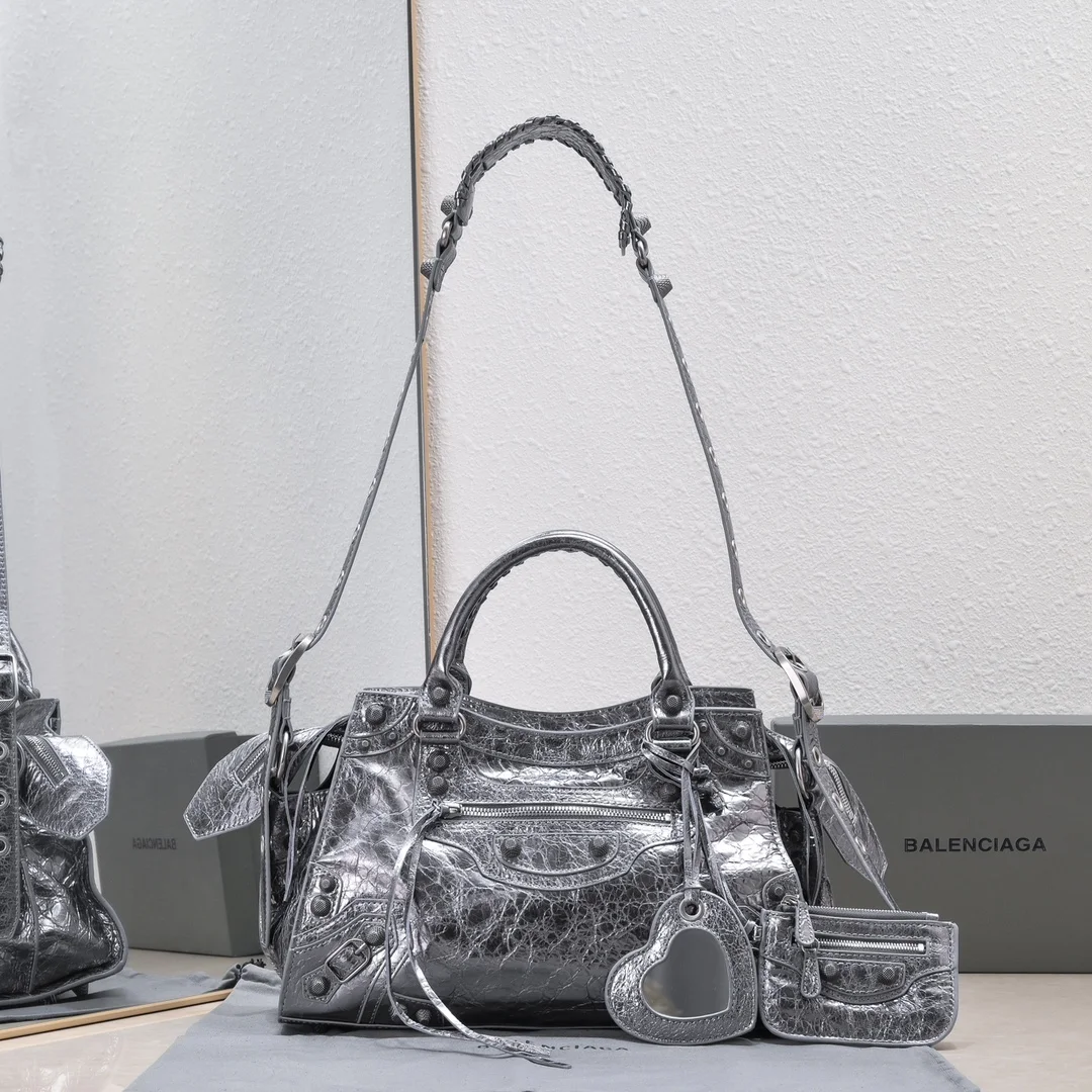 Balenciaga bag design 56