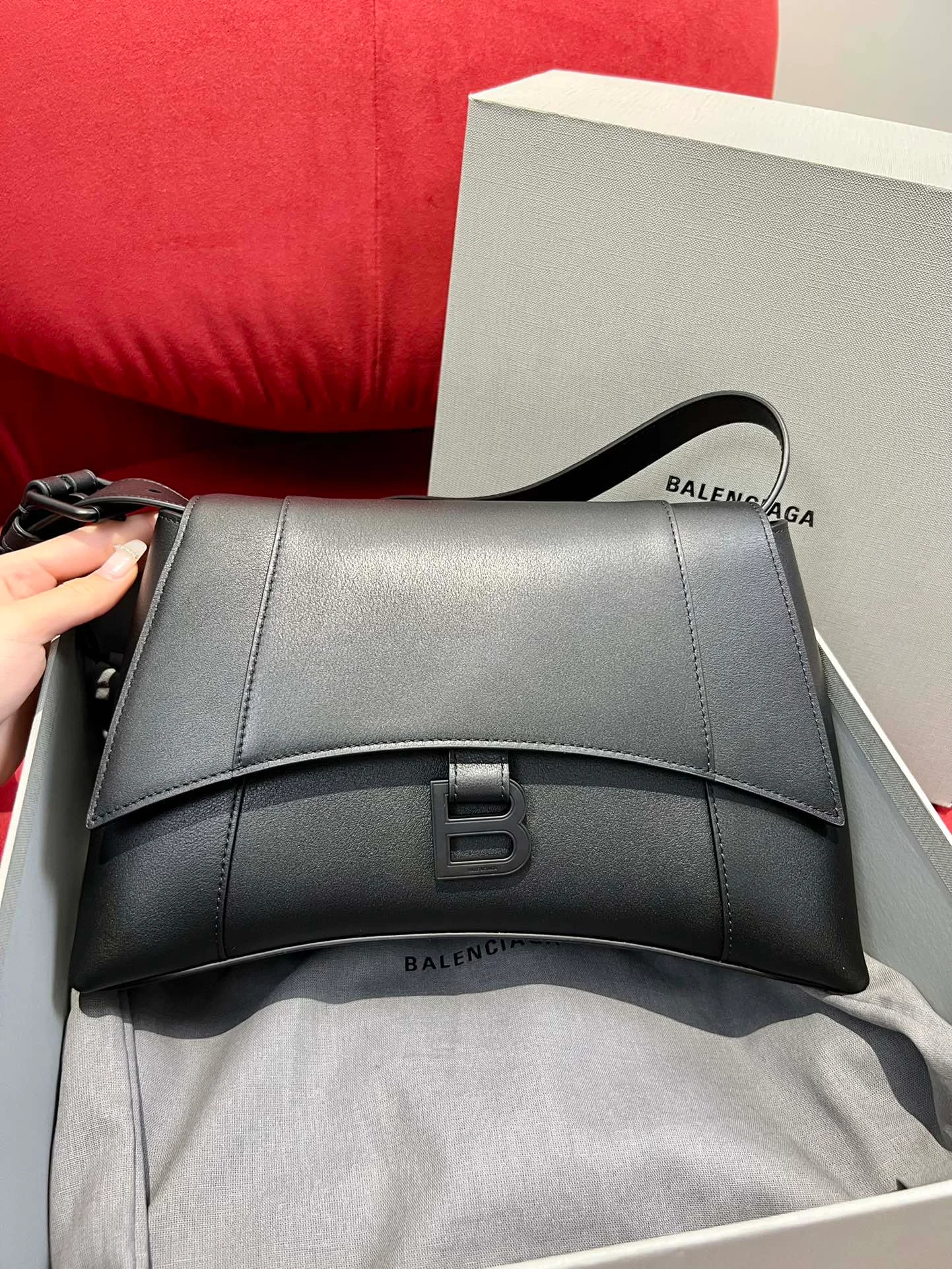 Balenciaga bag design 83