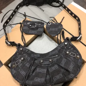 Balenciaga bag design 106