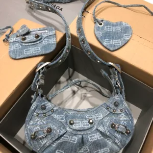 Balenciaga bag design 116