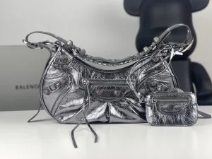 Balenciaga bag design 153