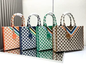 Prada bag design 108