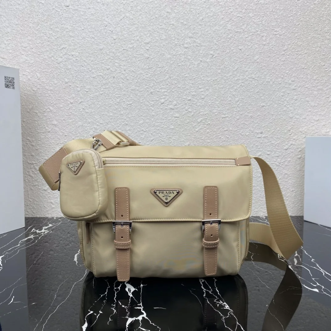Prada bag design 560