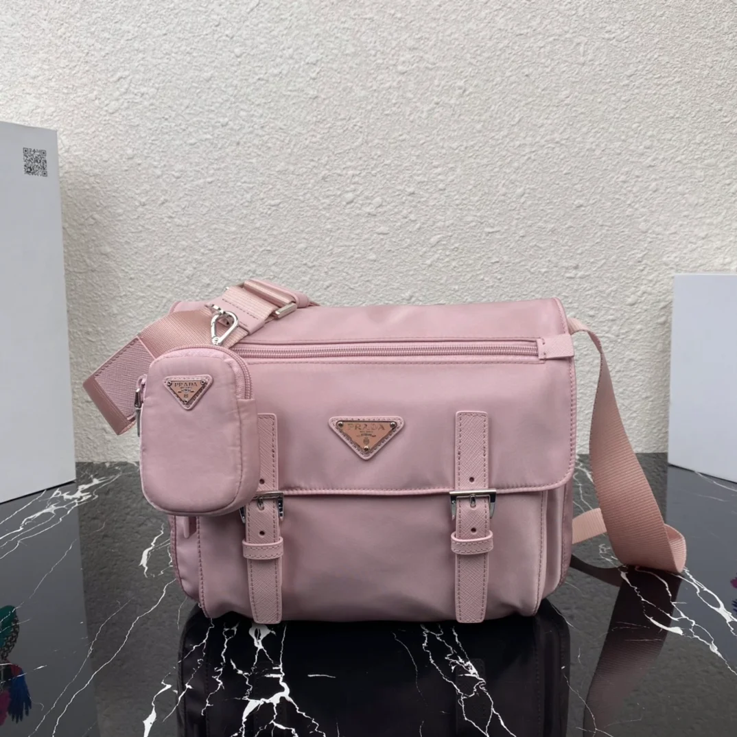 Prada bag design 561
