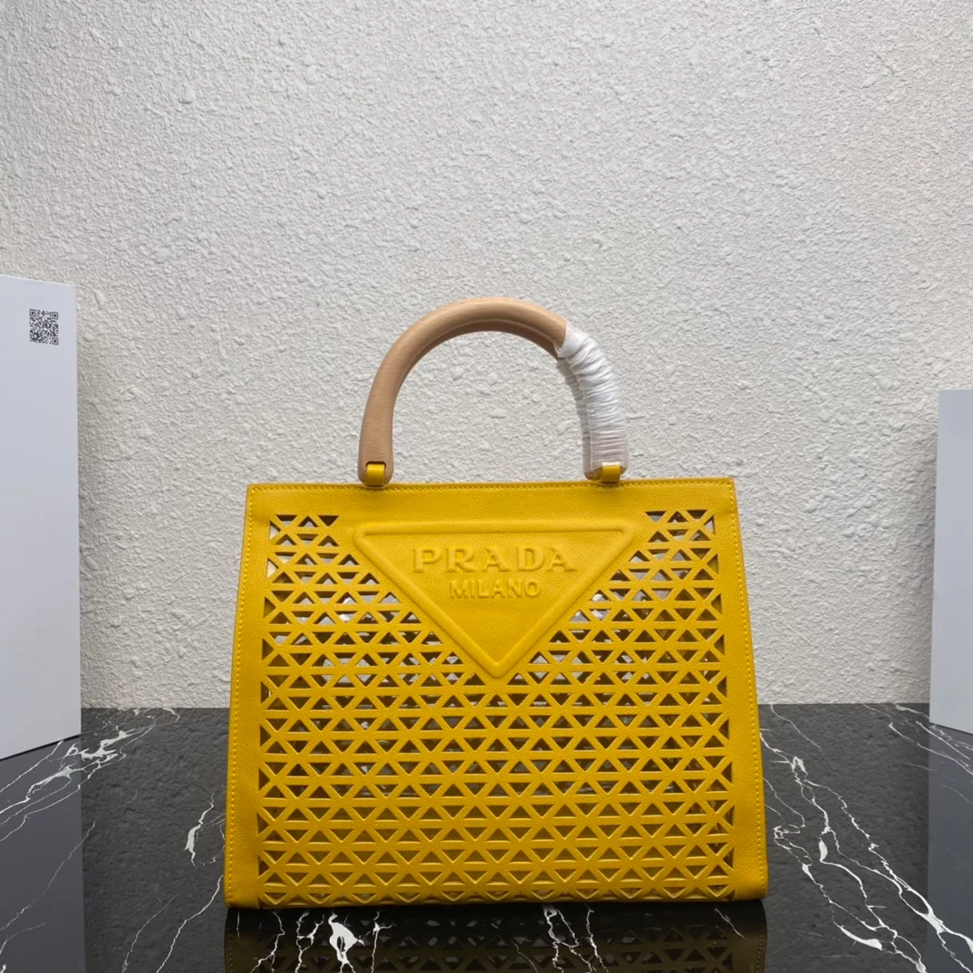 Prada bag design 569