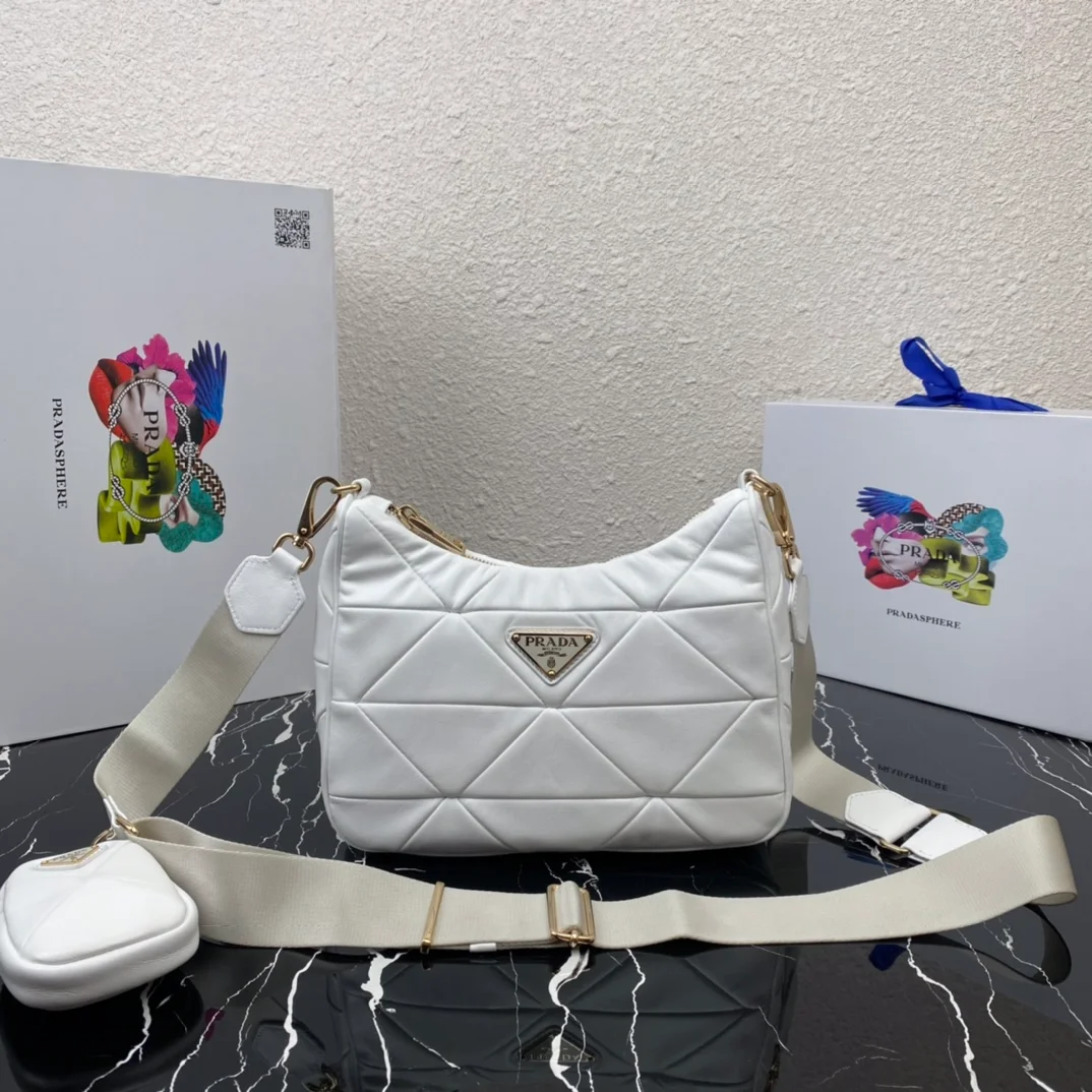 Prada bag design 581