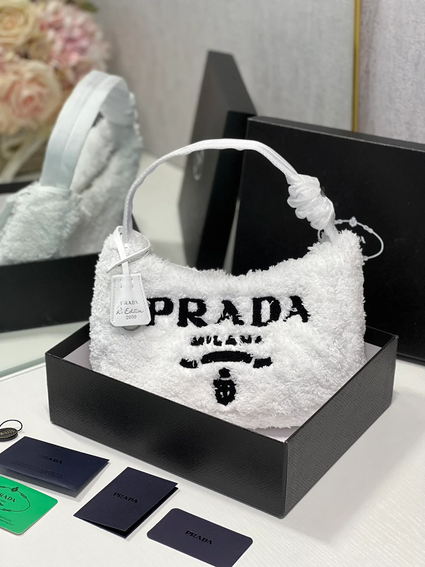 Prada bag design 592