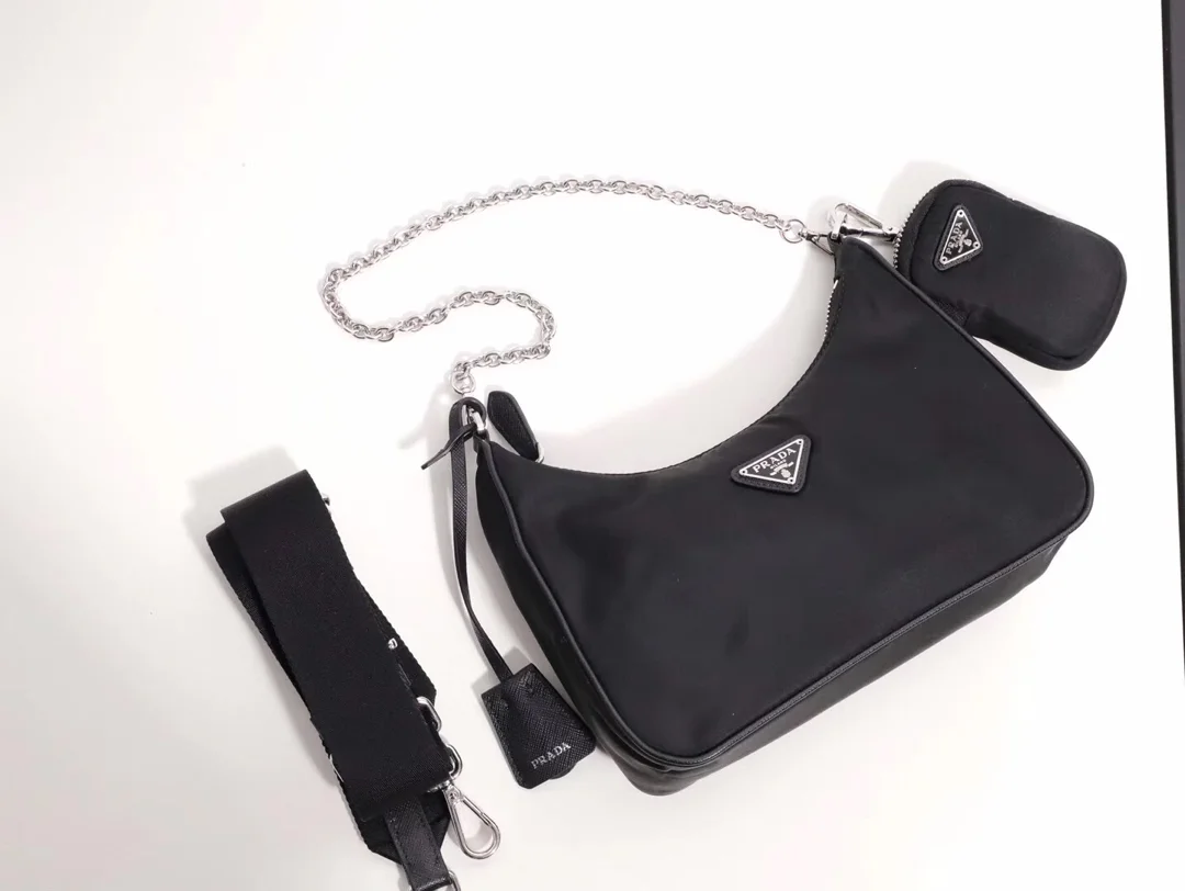 Prada bag design 607