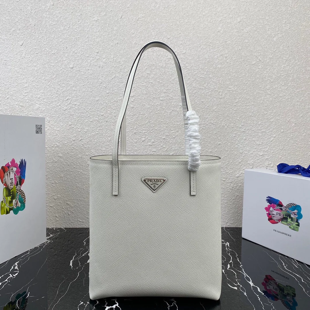 Prada bag design 611