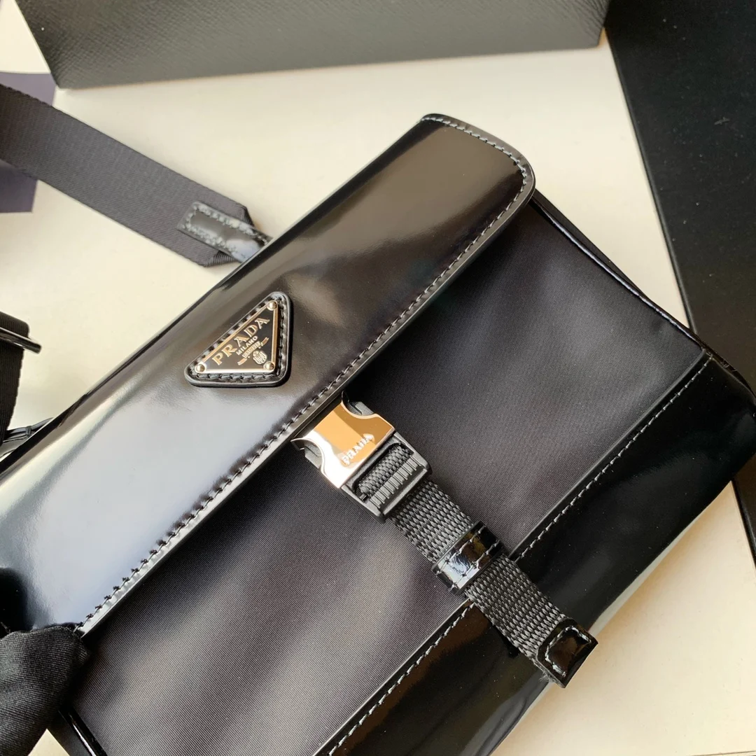 Prada bag design 620