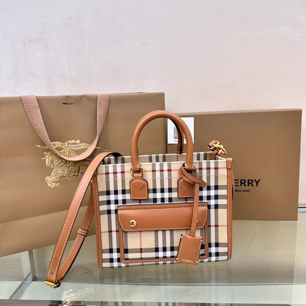 Burberry bag design 4