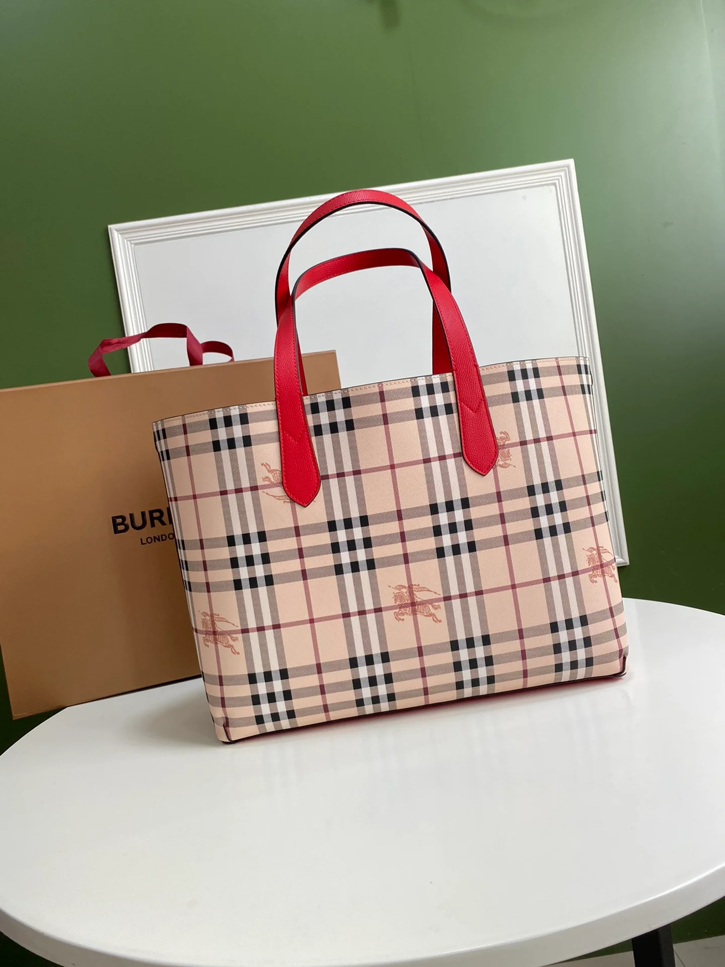 Burberry bag design 7