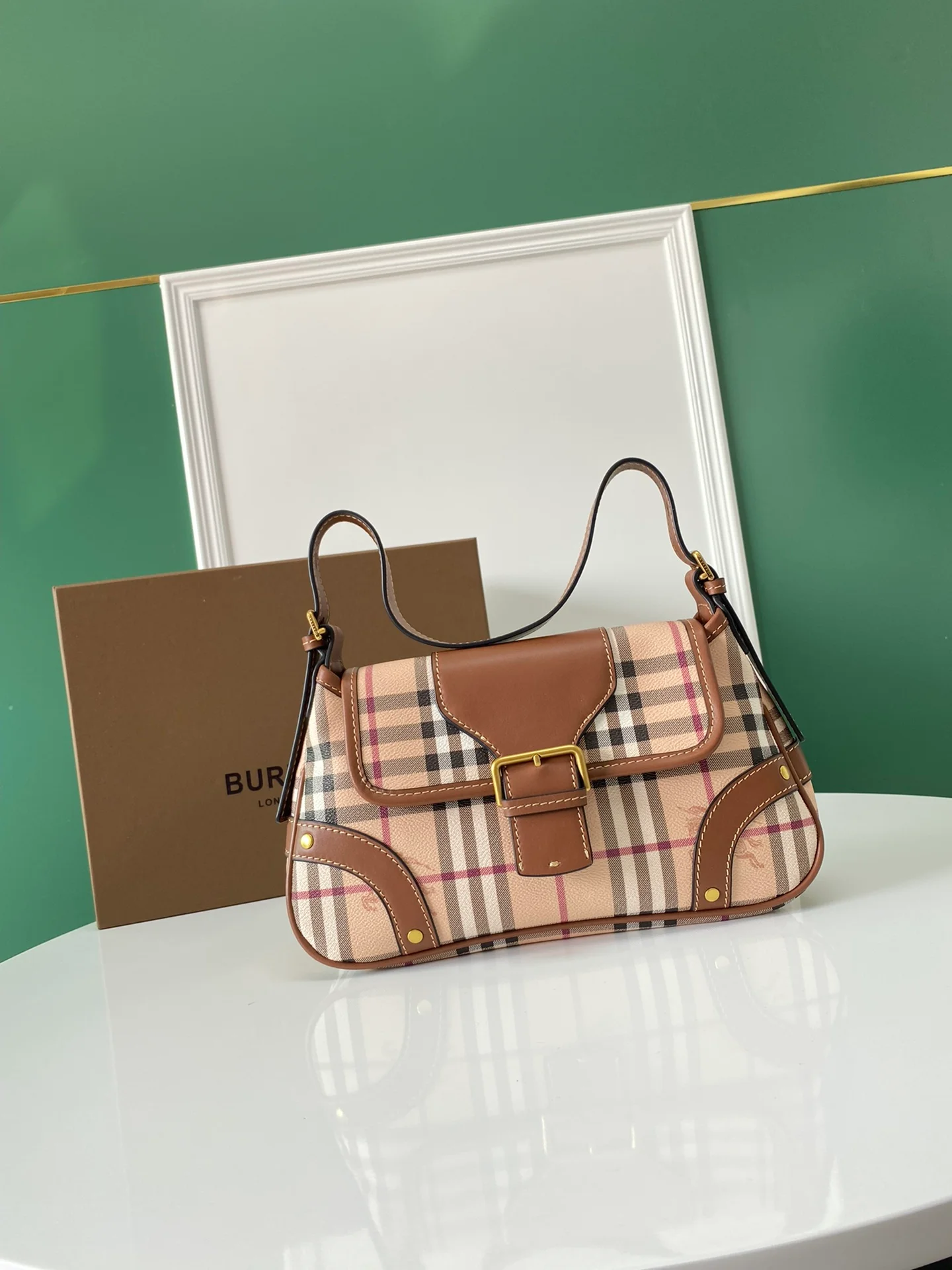 Burberry bag design 8