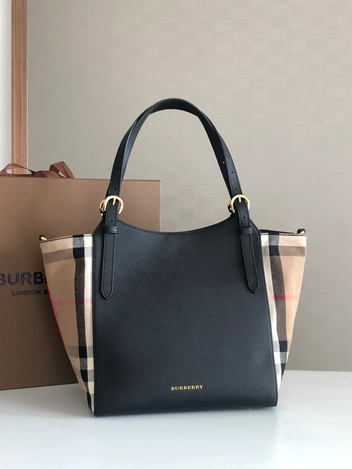 Burberry bag design 12