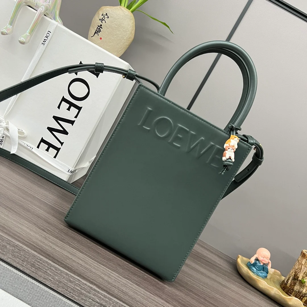 Loewe bag design 10