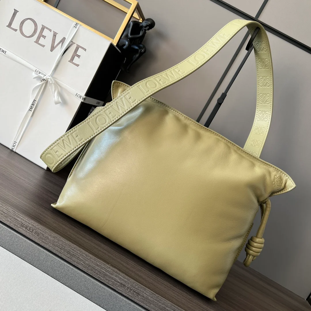 Loewe bag design 24