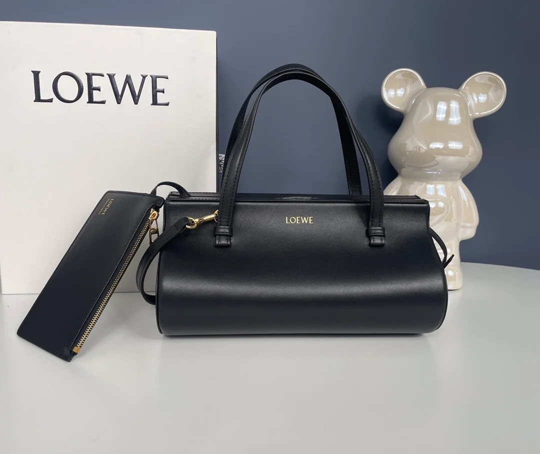 Loewe bag design 34