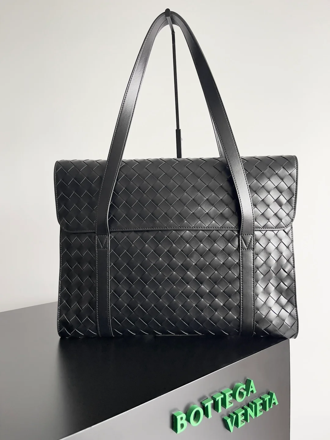 Bottega Veneta bag design 1