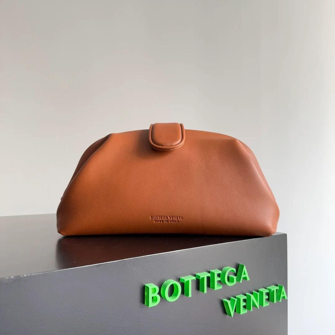 Bottega Veneta bag design 3