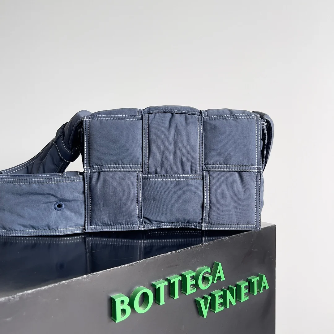 Bottega Veneta bag design 15
