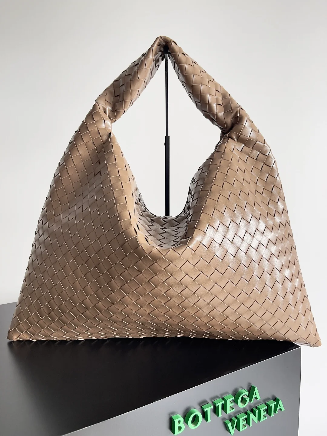 Bottega Veneta bag design 18