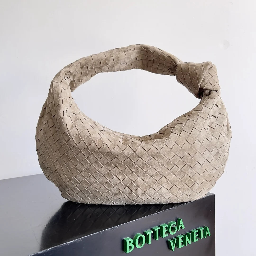 Bottega Veneta bag design 43