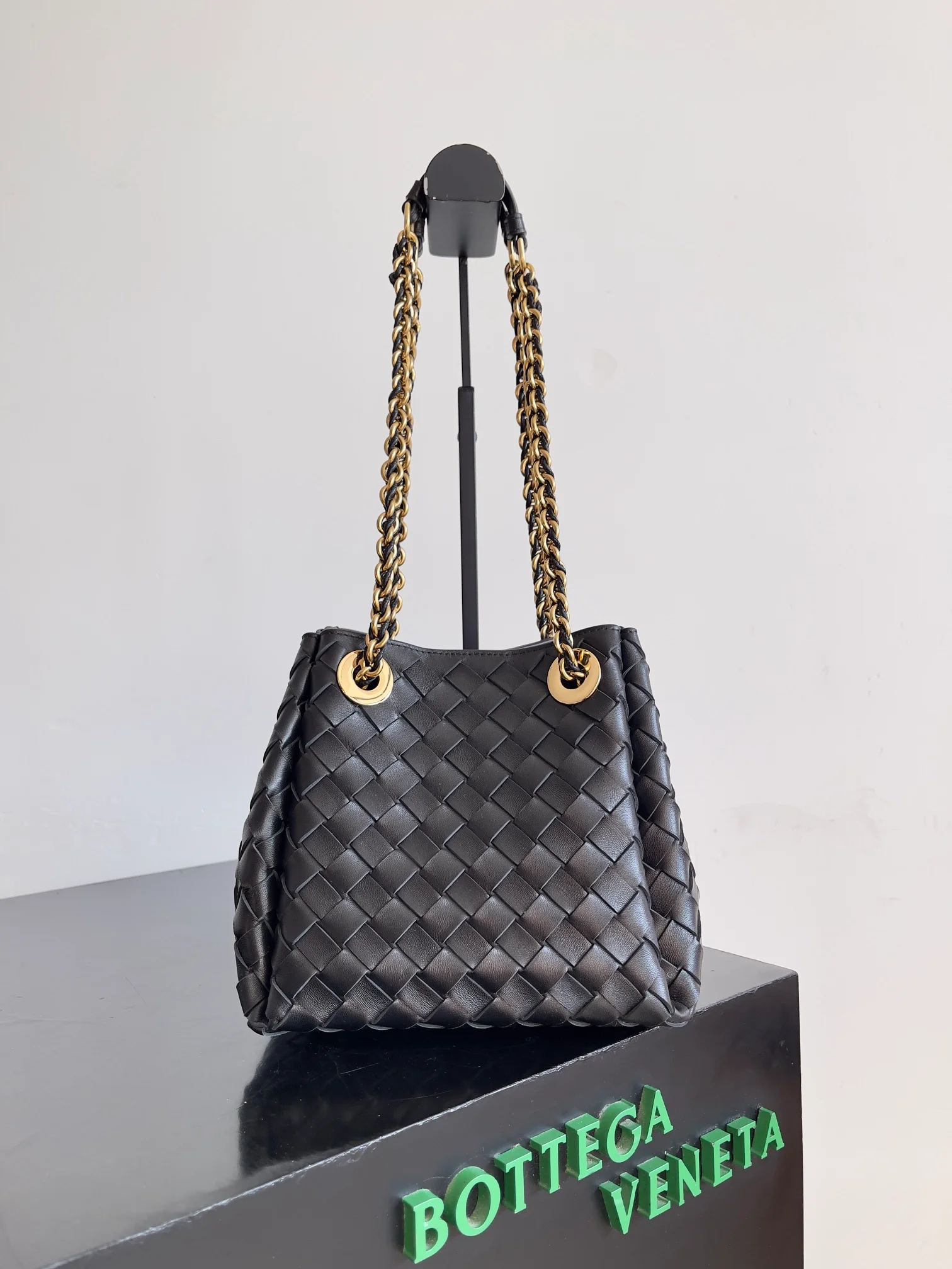 Bottega Veneta bag design 46
