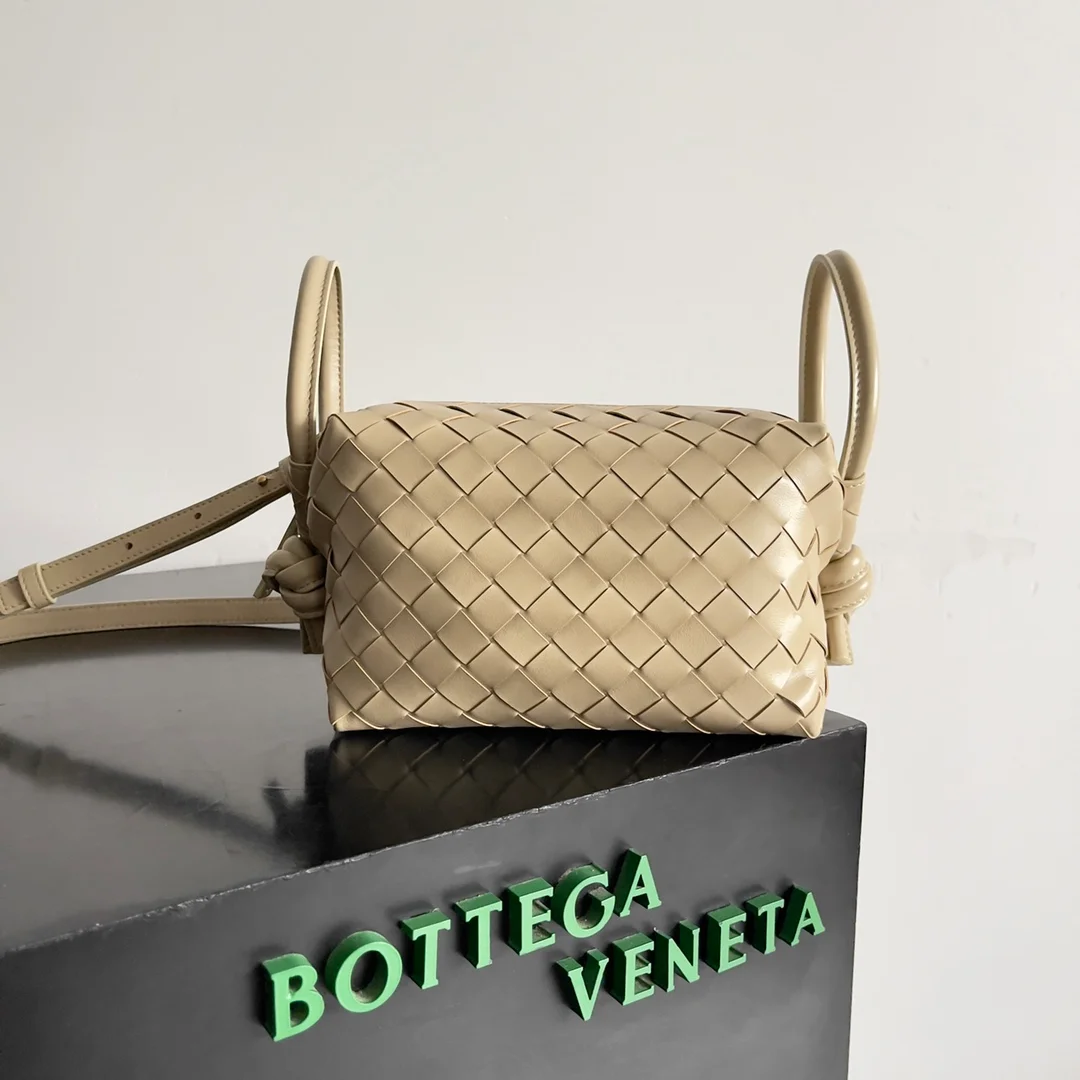 Bottega Veneta bag design 61