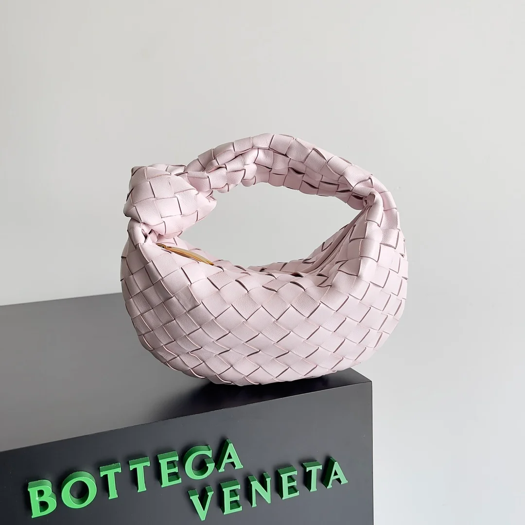 Bottega Veneta bag design 65