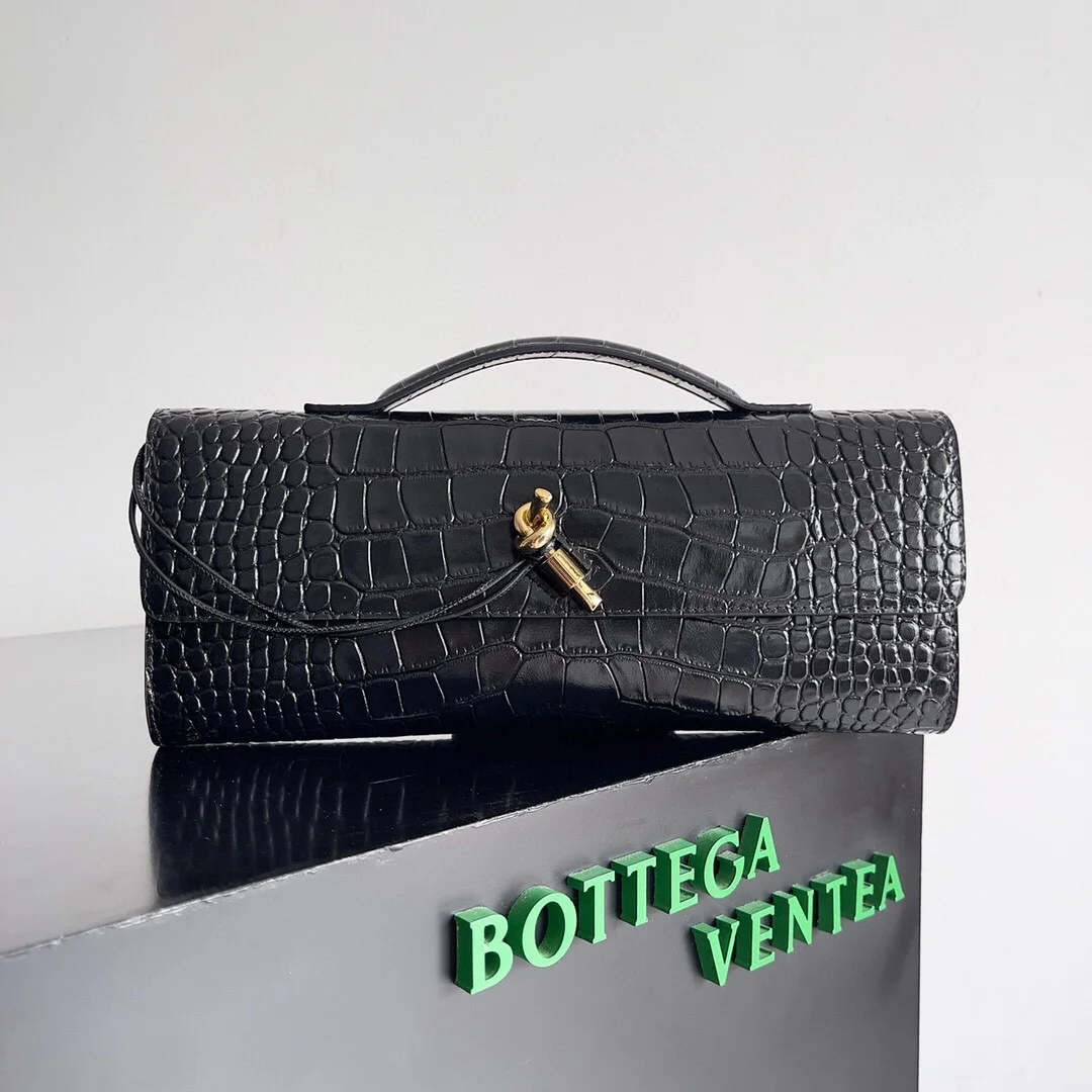 Bottega Veneta bag design 77