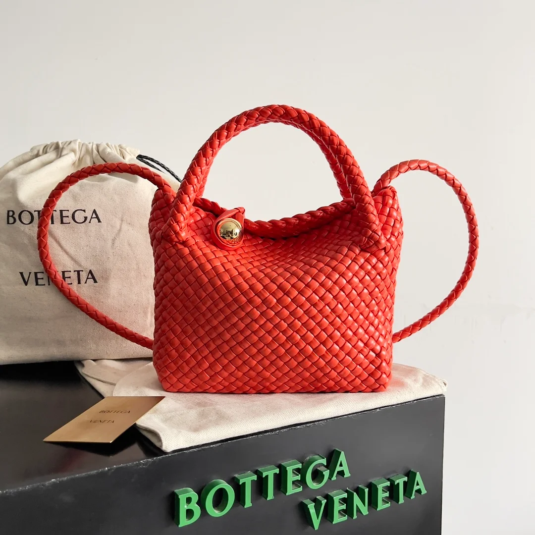 Bottega Veneta bag design 78