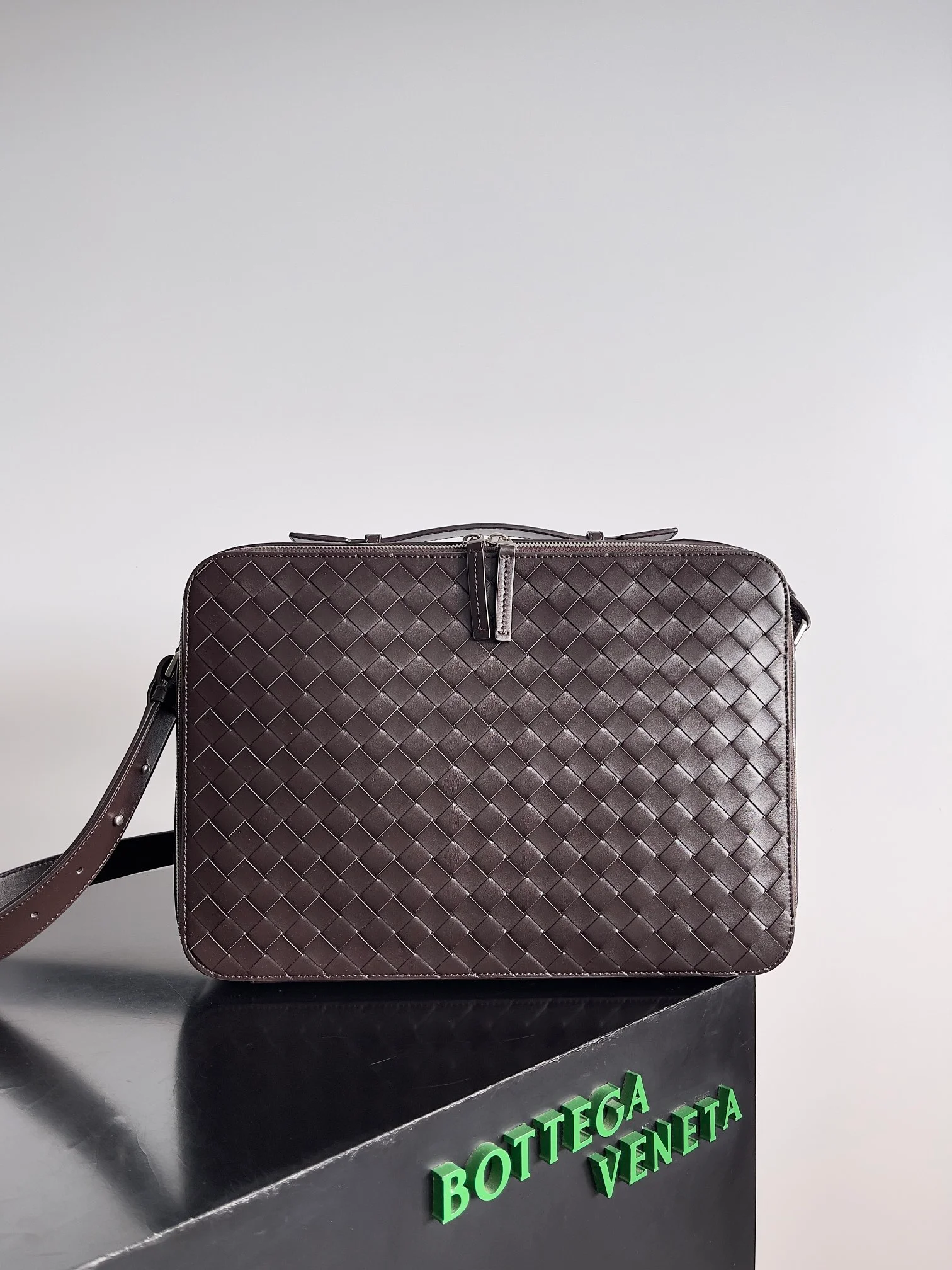 Bottega Veneta bag design 86