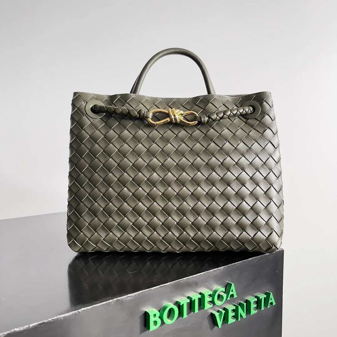 Bottega Veneta bag design 92