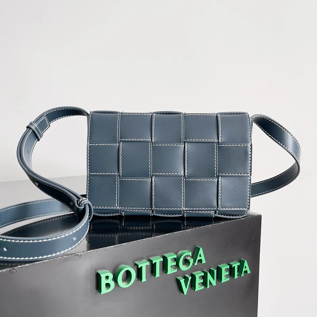 Bottega Veneta bag design 94