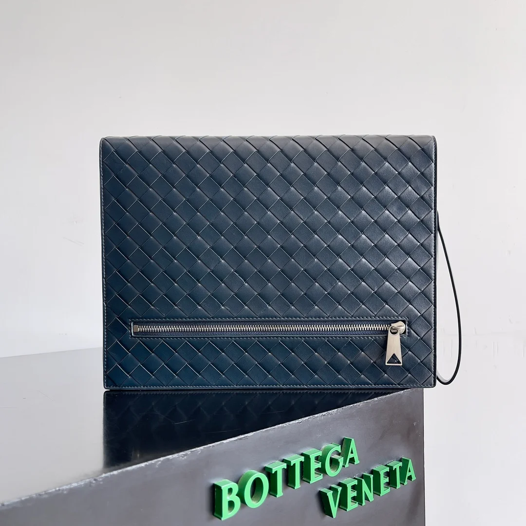 Bottega Veneta bag design 106
