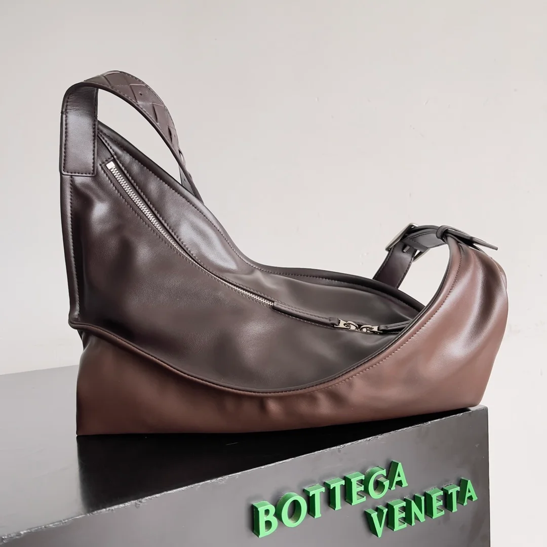 Bottega Veneta bag design 108