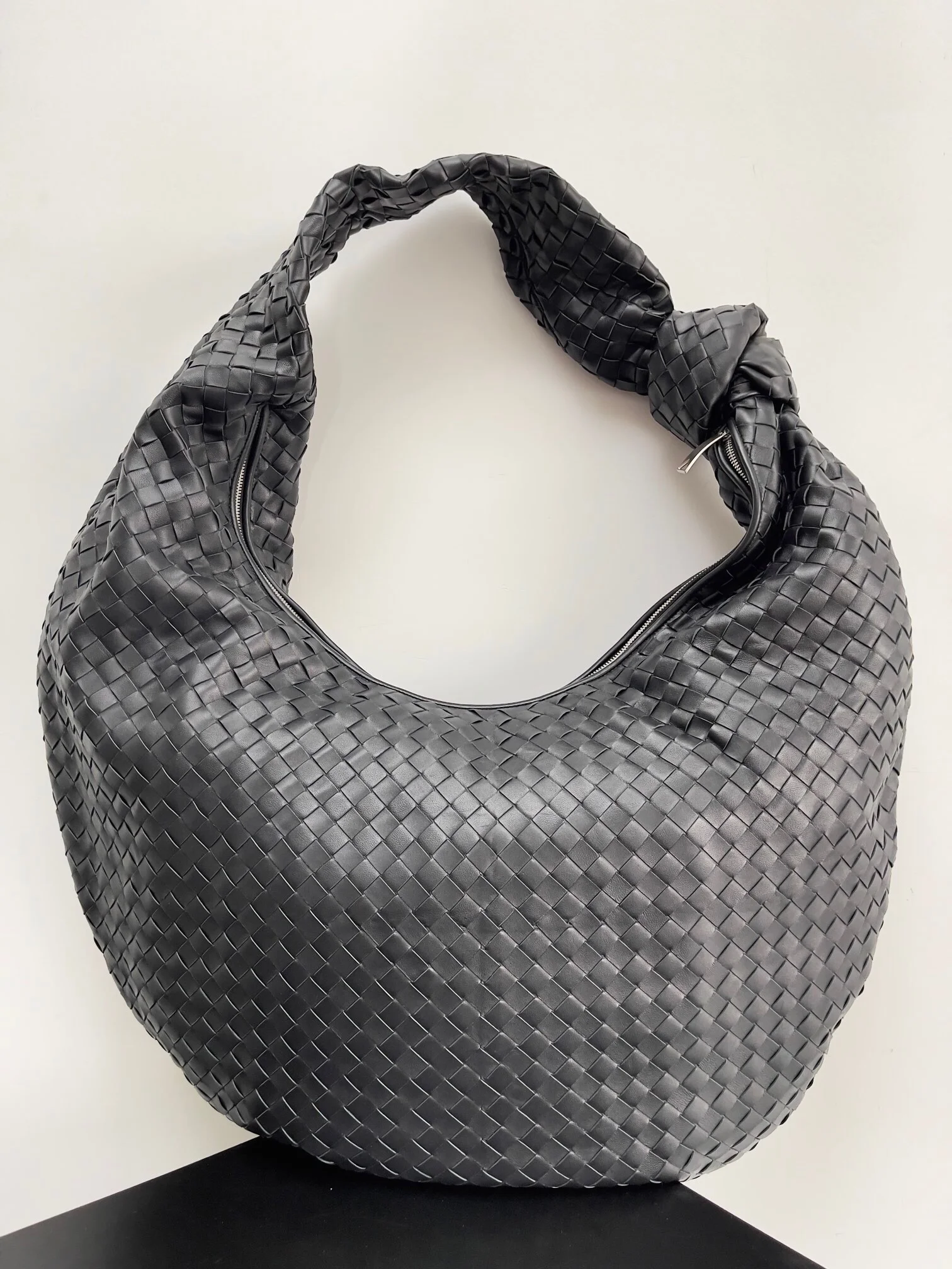 Bottega Veneta bag design 111