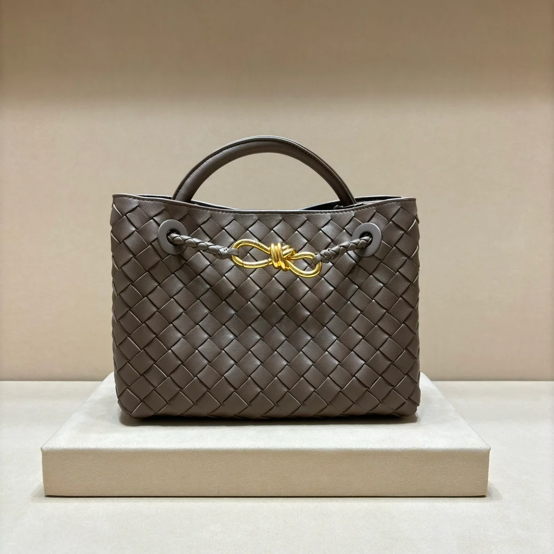 Bottega Veneta bag design 120