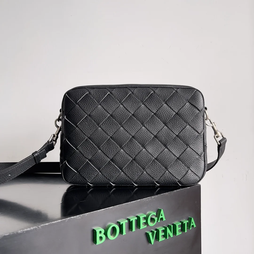 Bottega Veneta bag design 138