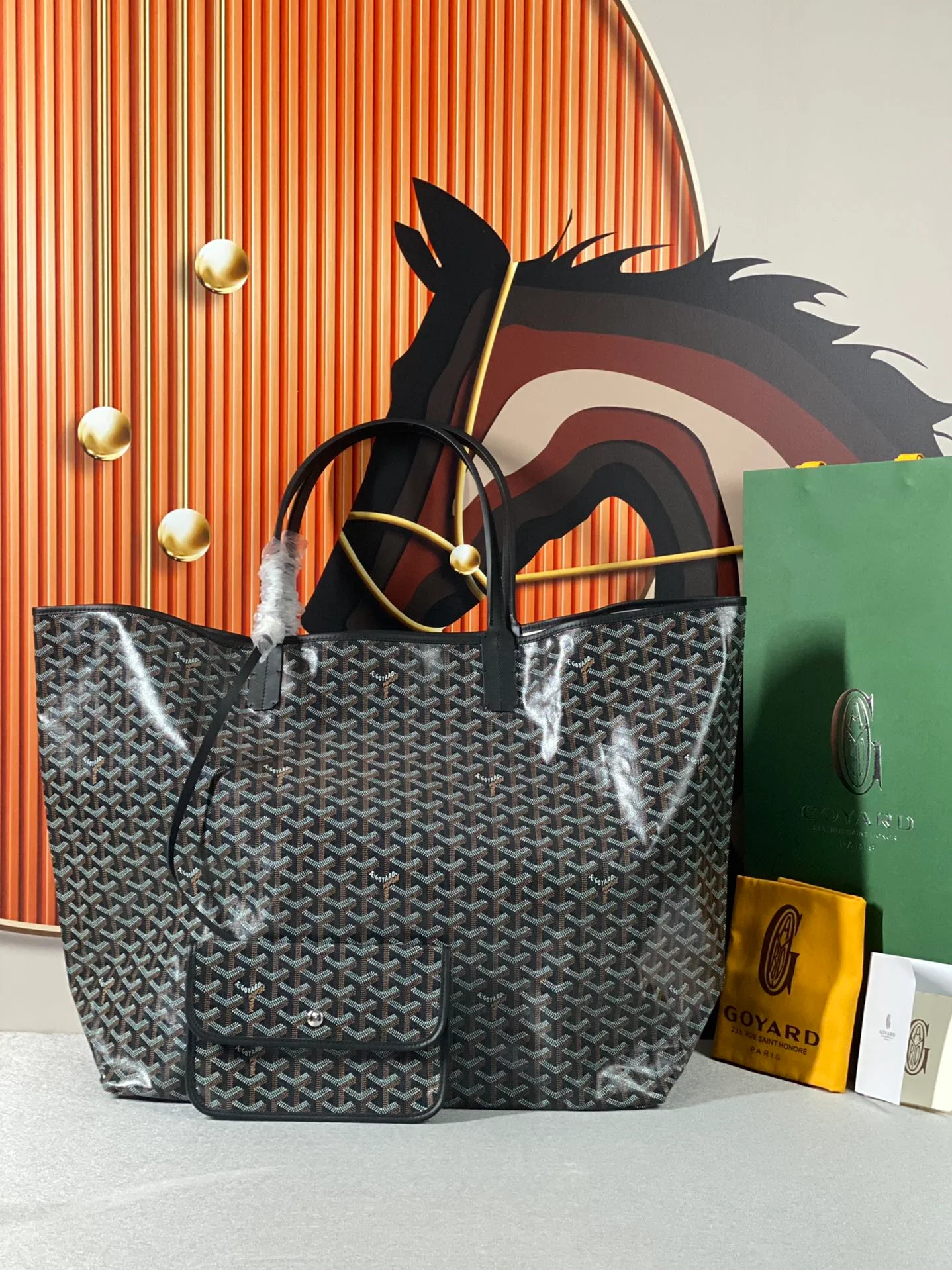 Goyard bag design 9