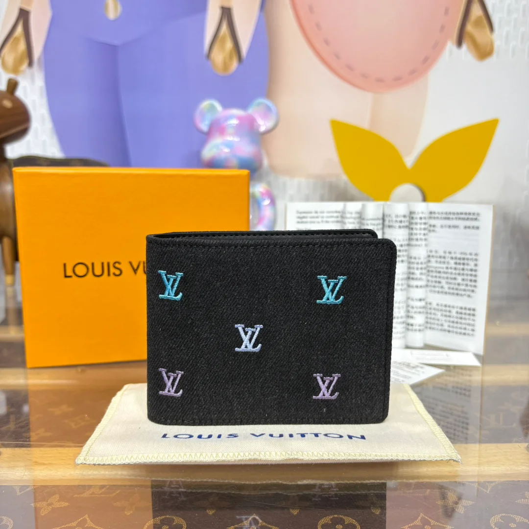 Louis Vuitton Wallet design 17