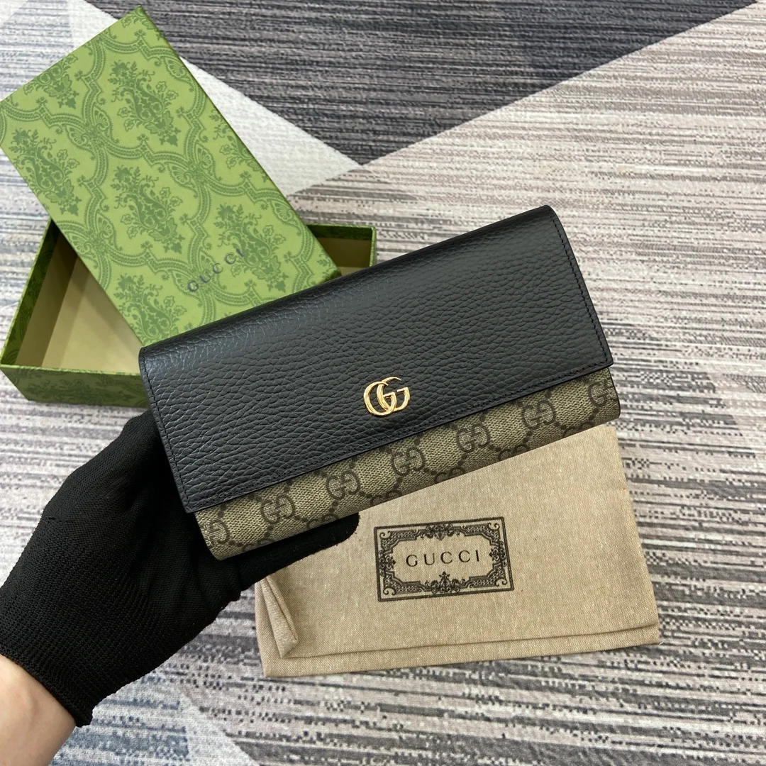 Gucci Wallet design 17