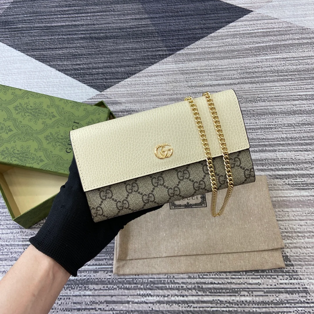 Gucci Wallet design 21