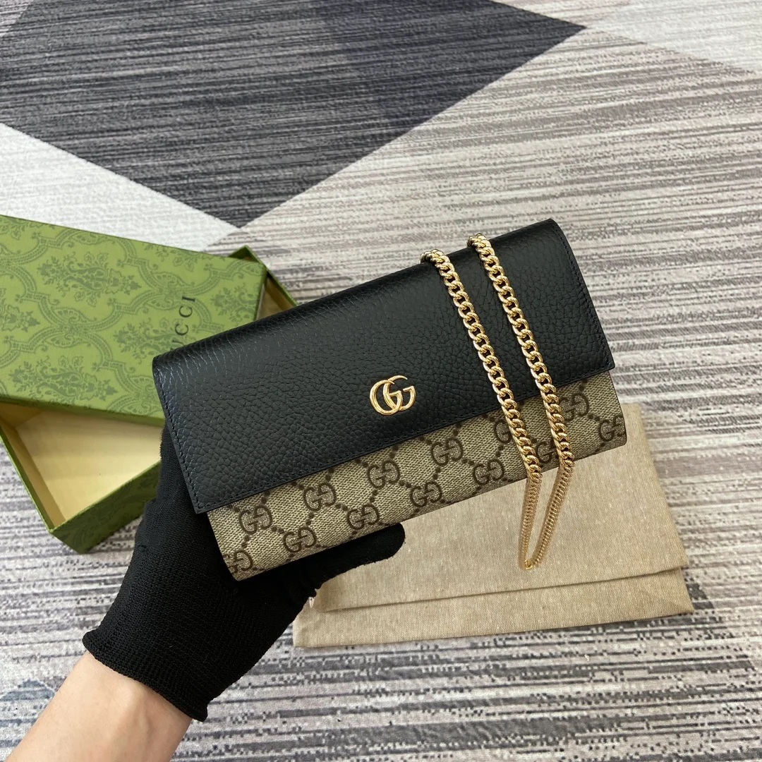 Gucci Wallet design 23